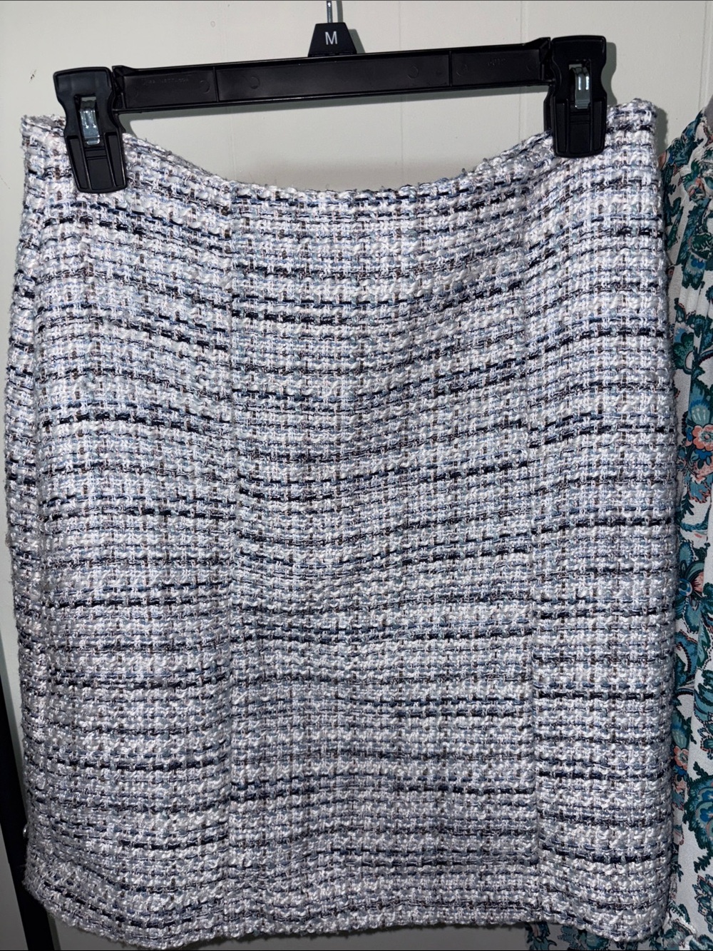 Ann Taylor Gray and White Tweed Pencil Skirt